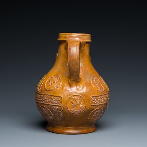 A rare German stoneware bellarmine jug with a bearded face sticking his tongue out, Cologne, 16th C. — 照片 5
