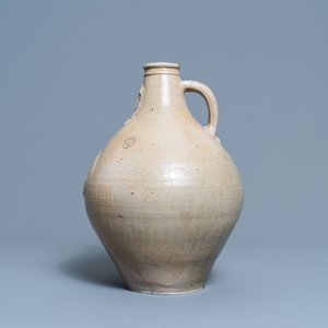 A rare German stoneware bellarmine jug with royalist medallions, Westerwald, late 17th C. — 照片 3