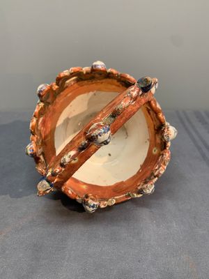 A rare Hispano-Moresque lustre-glazed basket and a porringer, 16/17th C. — photo 6