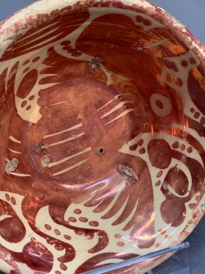 A rare Hispano-Moresque lustre-glazed basket and a porringer, 16/17th C. — photo 10