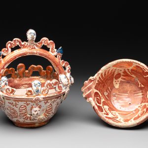 A rare Hispano-Moresque lustre-glazed basket and a porringer, 16/17th C. — photo 1