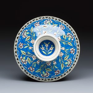 A rare Iznik-style blue-ground bowl and cover, Samson — photo 9