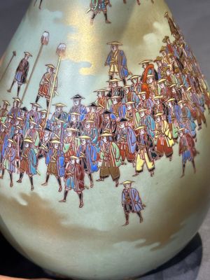 A rare Japanese Kutani vase, Kutani Kozan 九谷光山 mark, Meiji, 19th C. — foto 12