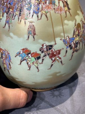 A rare Japanese Kutani vase, Kutani Kozan 九谷光山 mark, Meiji, 19th C. — foto 16