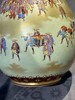 A rare Japanese Kutani vase, Kutani Kozan 九谷光山 mark, Meiji, 19th C. — foto 17