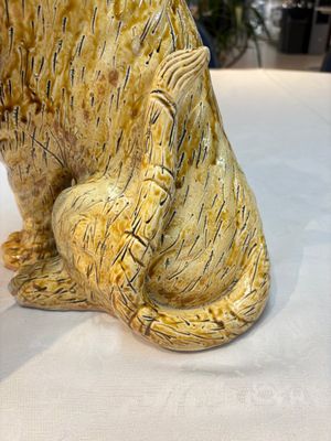 A rare Korean porcelain model of a seated tiger, Joseon, 18/19th C. — photo 14