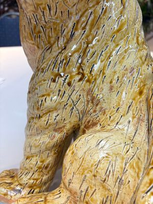 A rare Korean porcelain model of a seated tiger, Joseon, 18/19th C. — photo 16