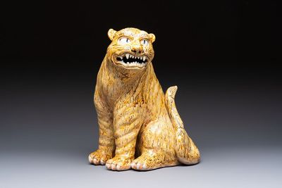 A rare Korean porcelain model of a seated tiger, Joseon, 18/19th C.