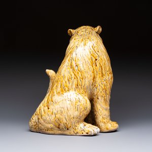 A rare Korean porcelain model of a seated tiger, Joseon, 18/19th C. — photo 4