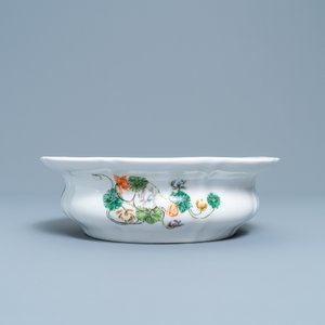 A rare KPM porcelain basin with Cantonese famille verte painting, China and Germany, 19th C. — 照片 7