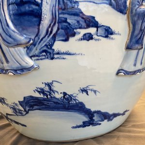 A rare large Chinese blue and white relief-moulded jardinière, Kangxi — 照片 11