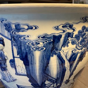 A rare large Chinese blue and white relief-moulded jardinière, Kangxi — 照片 25