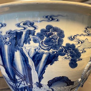 A rare large Chinese blue and white relief-moulded jardinière, Kangxi — 照片 29