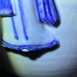 A rare large Chinese blue and white relief-moulded jardinière, Kangxi — 照片 72