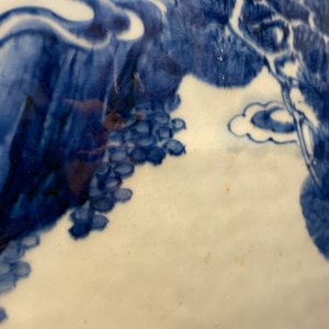 A rare large Chinese blue and white relief-moulded jardinière, Kangxi — 照片 88