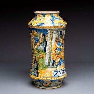 A rare massive Italian maiolica albarello with the arms of Boerio, Angelo and Ludovico Picchi workshop, Casteldurante, ca. 1562-1563 — 照片 4