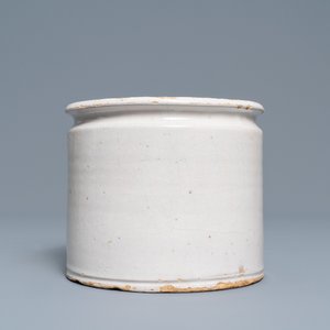 A rare monochrome white Brussels faience albarello, seal mark for Stevens, 1st half 19th C. — 照片 5
