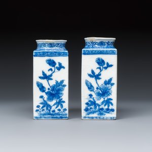 A rare pair of Chinese export blue and white soft-paste rectangular canisters — photo 3