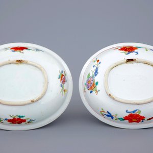 A rare pair of Chinese export porcelain "Pompadour" oval bowls, ca. 1745 — photo 7