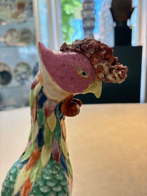 A rare pair of Chinese famille rose models of phoenixes, Qianlong — foto 12