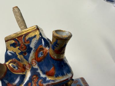 A rare pair of European-decorated Chinese blue and white pyramidal tulip vases — 照片 80