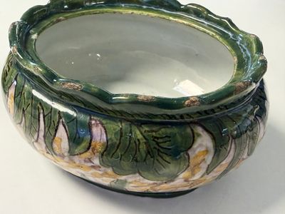 A rare polychrome Dutch Delft butter tub with a crowned bird — photo 7