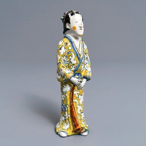 A rare polychrome Dutch Delft model of a Chinese lady, 2nd half of the 17th C. — photo 1