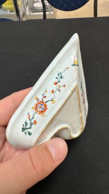 A rare polychrome Dutch Delft petit feu six-piece sweetmeat set — photo 17