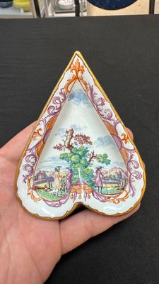 A rare polychrome Dutch Delft petit feu six-piece sweetmeat set — photo 30