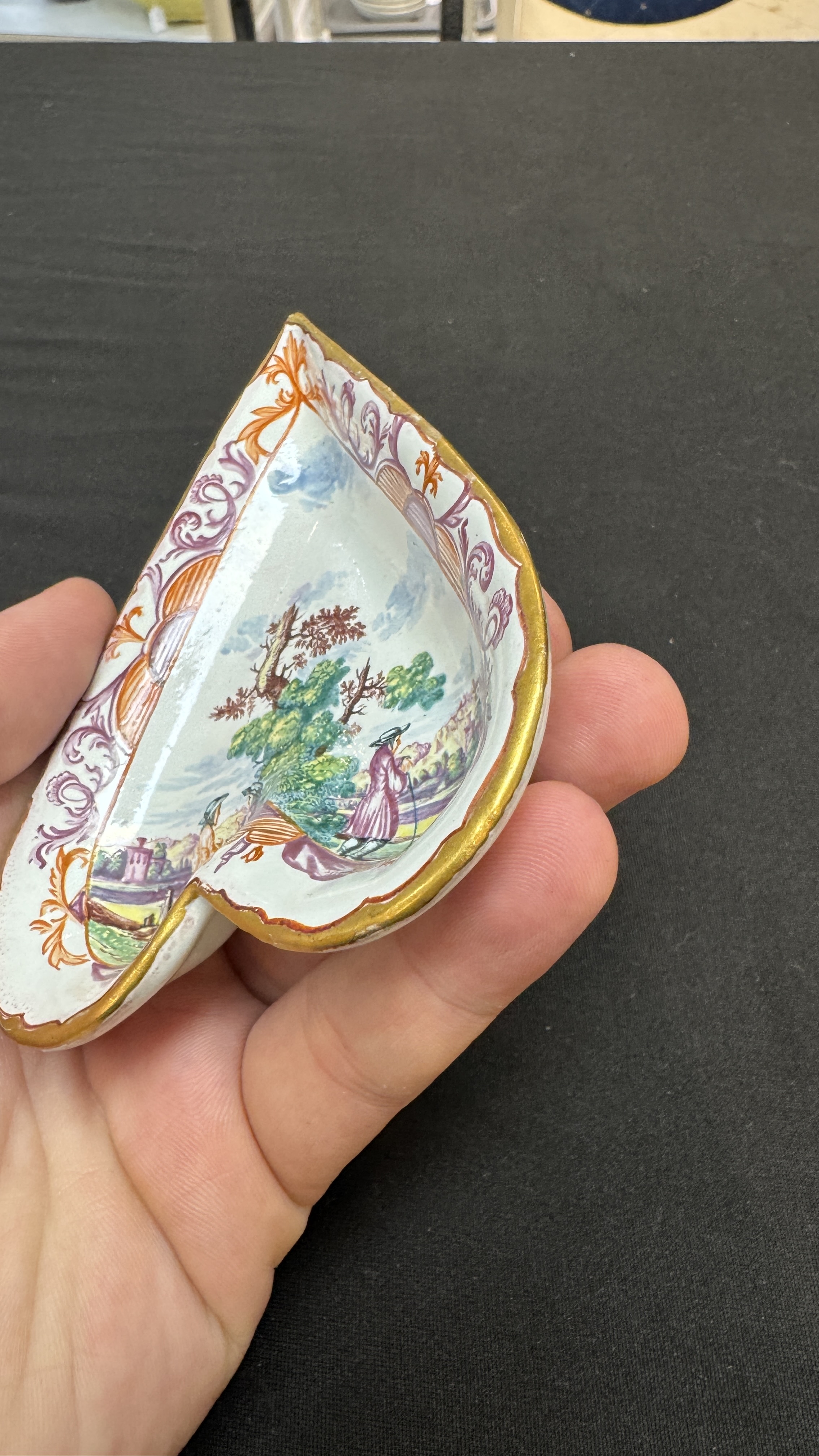 A rare polychrome Dutch Delft petit feu six-piece sweetmeat set — photo 33