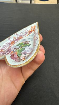 A rare polychrome Dutch Delft petit feu six-piece sweetmeat set — photo 46