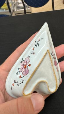 A rare polychrome Dutch Delft petit feu six-piece sweetmeat set — photo 50