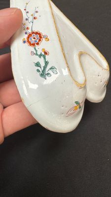 A rare polychrome Dutch Delft petit feu six-piece sweetmeat set — photo 10