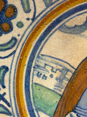  A rare polychrome maiolica dish with 'Christ as the Man of Sorrows' — foto 8