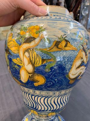 A rare polychrome Nevers earthenware baluster vase with tritons and satyrs, 2nd half 17th C. — photo 8