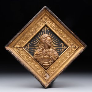 A rare rhombus-shaped Malines alabaster carving with the bust of Christ, attributed to Tobias Tissenaken, late 16th C. — 照片 1