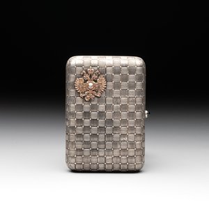A rare Russian Fabergé bejewelled gold and silver cigarette presentation case, marked Mikhail Perkhin (1860-1903) — photo 1