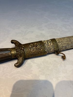A rare set of Chinese double swords and scabbard, ‘Shuangjian’, Longquan mark, 19th C. — photo 2