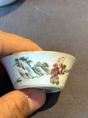 A rare set of eight Chinese famille rose 'Sanxing' nesting bowls, Tongzhi mark and of the period — 照片 8