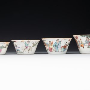 A rare set of eight Chinese famille rose 'Sanxing' nesting bowls, Tongzhi mark and of the period — 照片 5