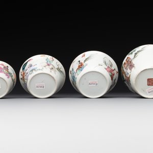A rare set of eight Chinese famille rose 'Sanxing' nesting bowls, Tongzhi mark and of the period — 照片 9