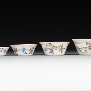 A rare set of eight Chinese famille rose 'Sanxing' nesting bowls, Tongzhi mark and of the period — 照片 10