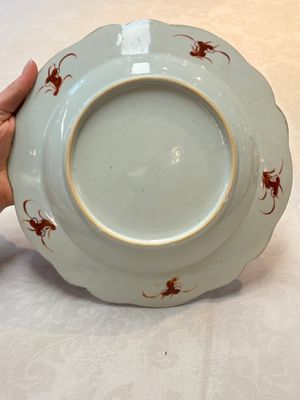 A rare set of four Chinese famille rose armorial dishes with the arms of Orry for the French market, Yongzheng, ca. 1730 — photo 4