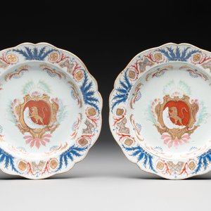 A rare set of four Chinese famille rose armorial dishes with the arms of Orry for the French market, Yongzheng, ca. 1730 — photo 2