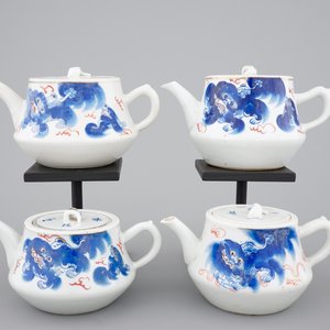 A rare set of four matching teapots with covers, 19/20th C. — photo 1