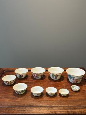 A rare set of ten Chinese famille rose 'erotic' nesting bowls, Daoguang mark and of the period — 照片 2