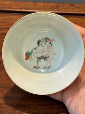A rare set of ten Chinese famille rose 'erotic' nesting bowls, Daoguang mark and of the period — 照片 30
