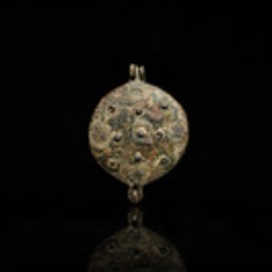A rare small bronze hanging mirror box, Flanders or The Netherlands, 14/15th C. — 照片 2