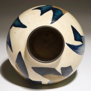 A rare stoneware vase with stylised birds, Charles Catteau for Boch Frères Keramis, ca. 1930 — 照片 5