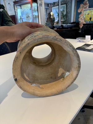 A rare Vietnamese or Annamese reticulated blue and white lotus vessel, 15/16th C. — photo 17
